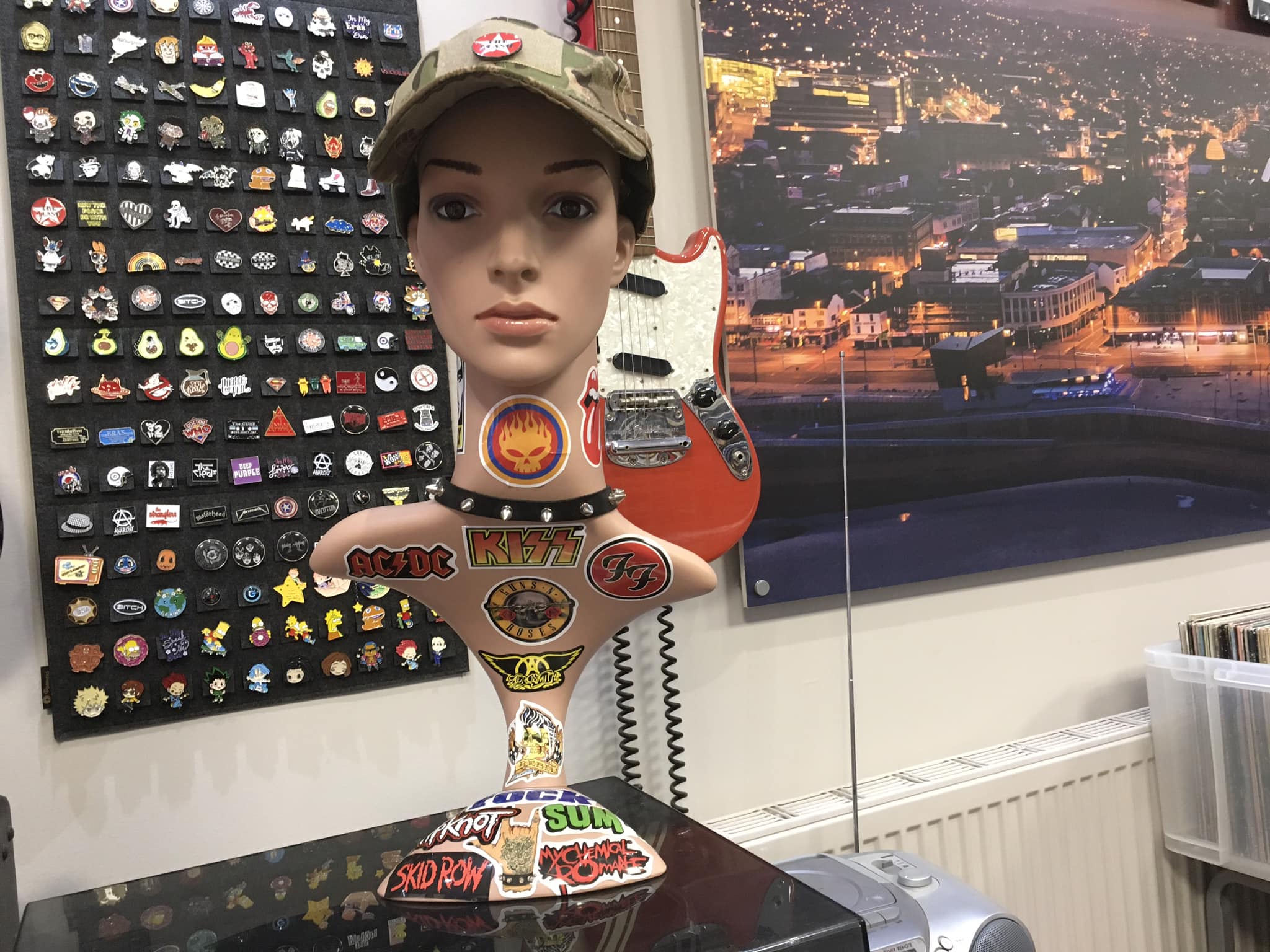 Manakin Head